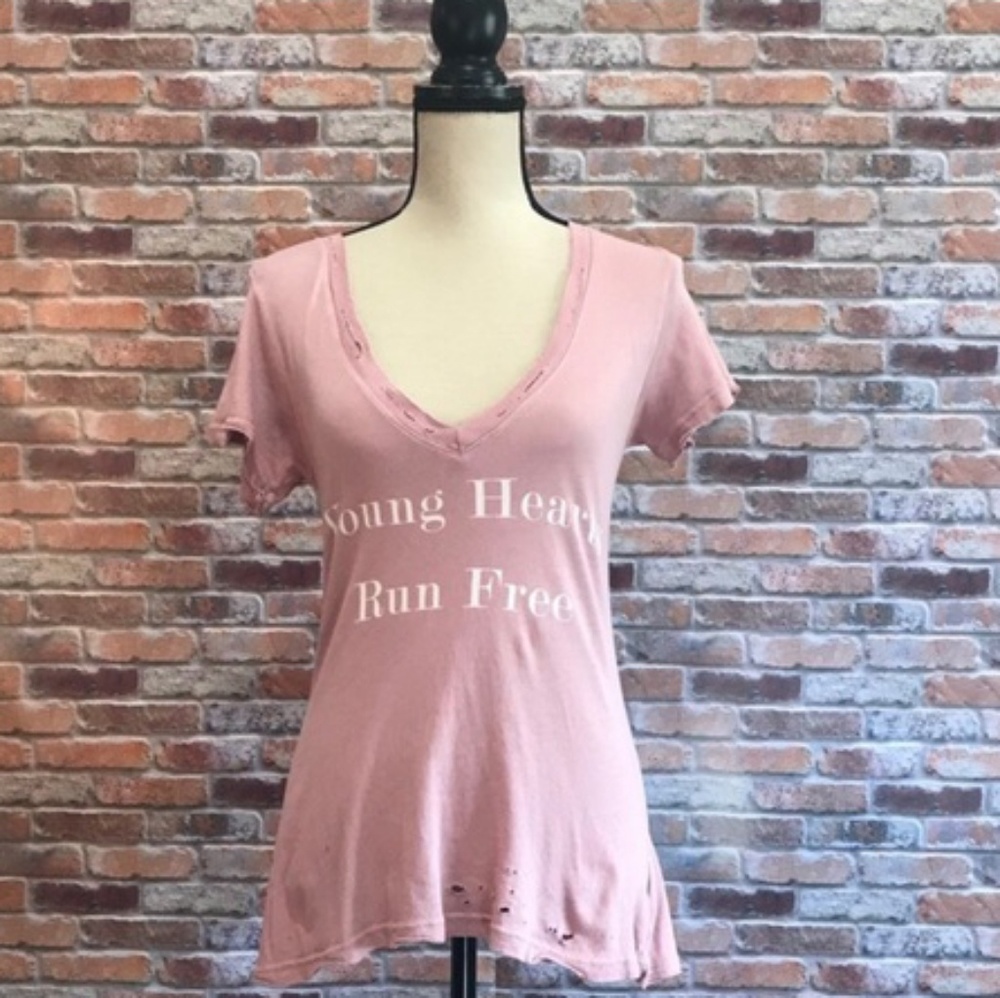 ♥️ Wildfox distressed top